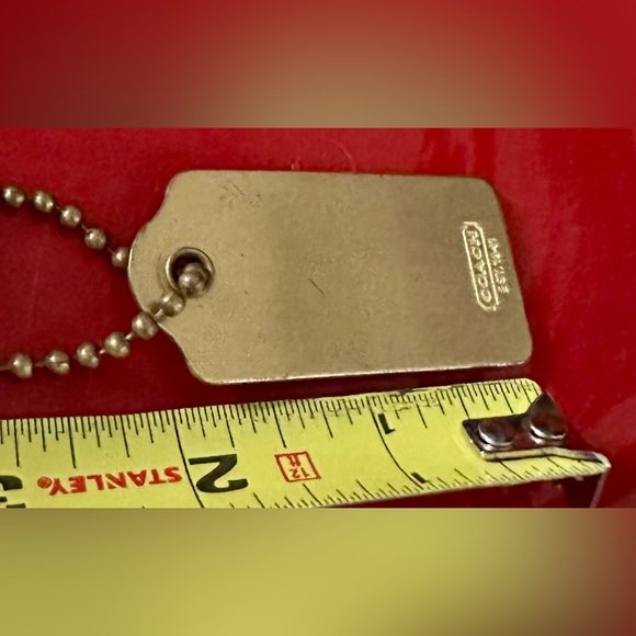 Coach metal hang tag - Picture 2 of 2